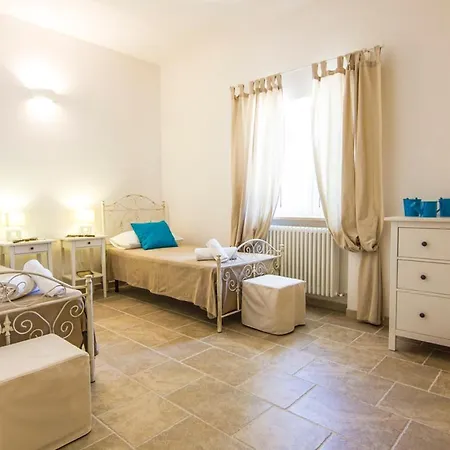 Cervillo Sleeps 7 Pool Wifi Villa